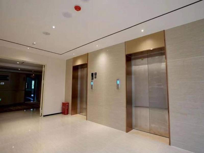 City Comfort Inn Hotel Wuhan Jiufeng Mountain Forest Park, Wuhan, China