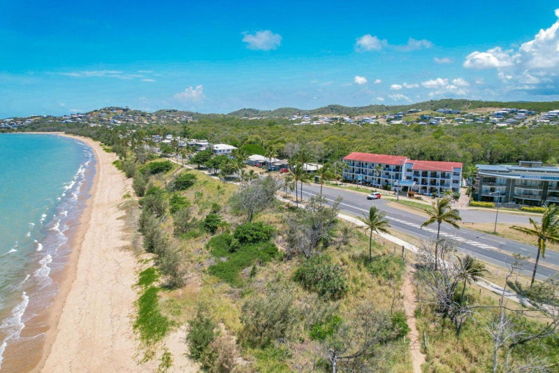 L'Amor Holiday Apartments, Yeppoon, Australia