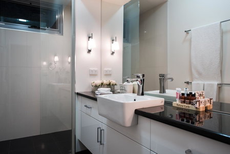 Azura, Daylesford, Australia