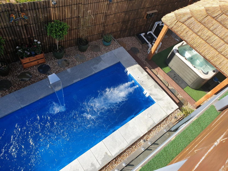 Azura, Daylesford, Australia