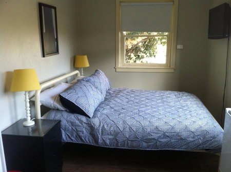 Guesthouse 83, Cronulla, Australia