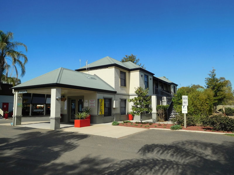 Narrabri Motel and Caravan Park, Narrabri, Australia