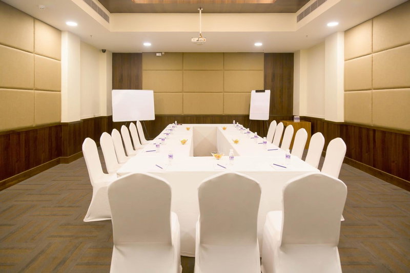 Kalyan Grand - a business hotel, Vandalūr, India