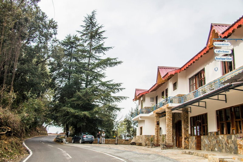 Alpine Rhapsody, Rānīkhet, India