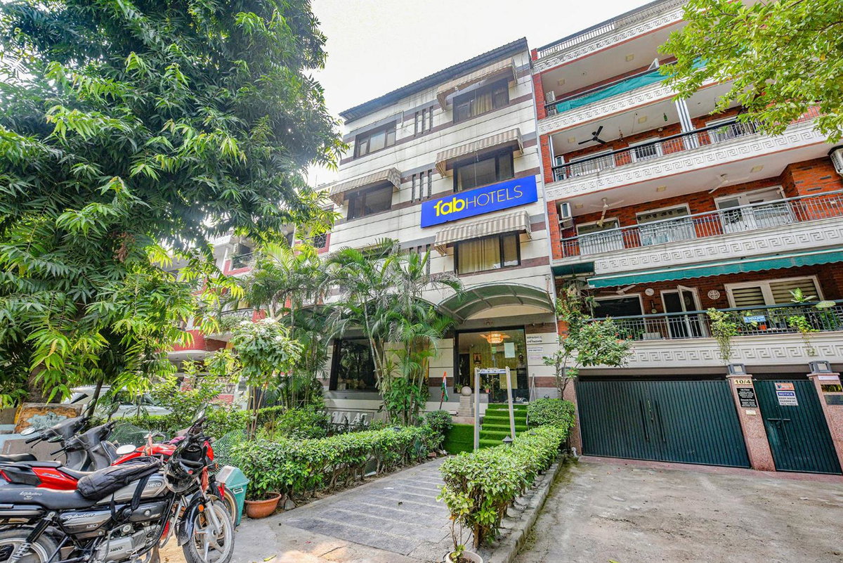 FabHotel Aashraye, India