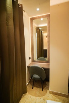 Hotel Ammison Inn & Suites, Amritsar, India