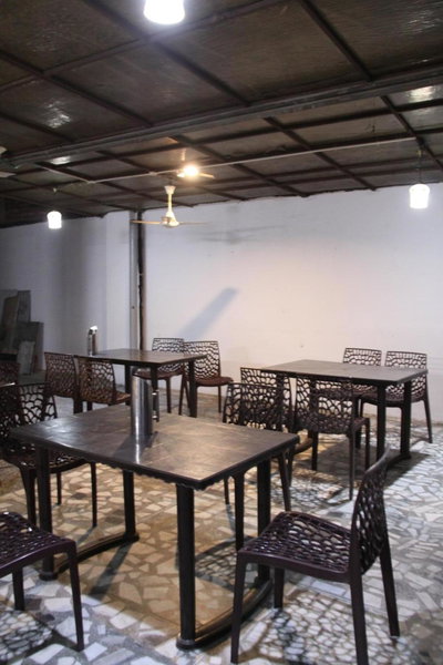 Hotel Golden Oasis - 5 Minute Walk from New Delhi Railway Station, New Delhi, India