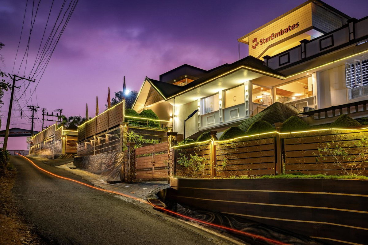 Hotel · Star Emirates Luxury Resort and Spa, Munnar, Anachal