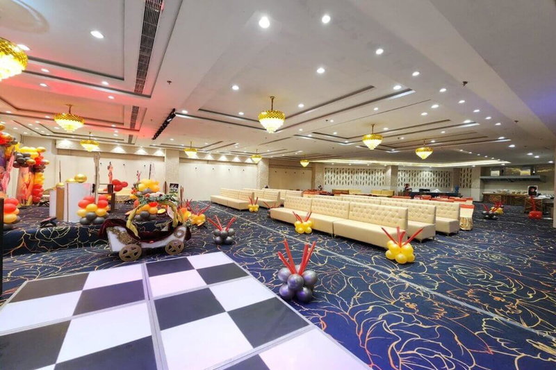 Hotel Mandakini Royale, Kānpur, India