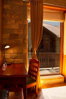 ShivAdya Boutique Stay Near Manali Quiet Naggar Side Retreat, Manāli, India