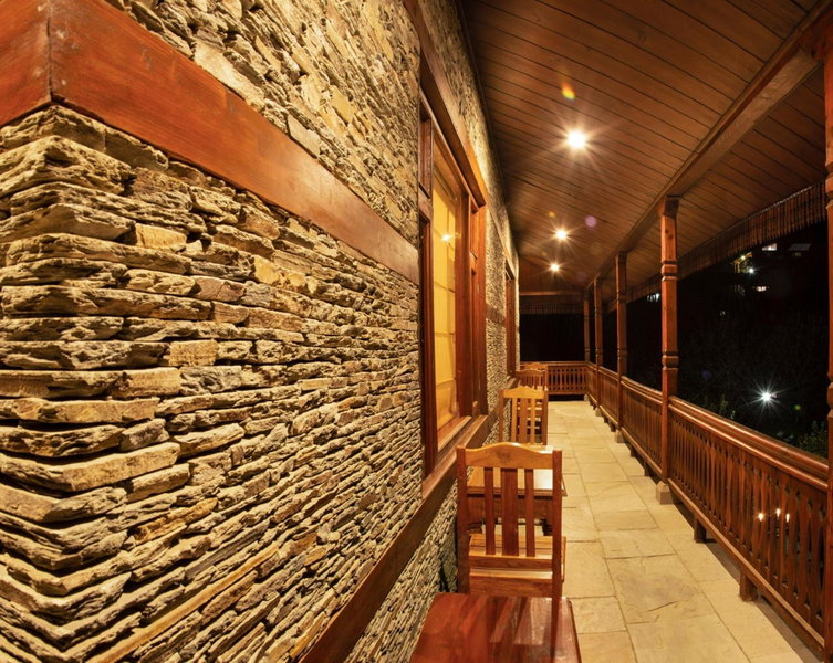 ShivAdya Boutique Stay Near Manali Quiet Naggar Side Retreat, Manāli, India