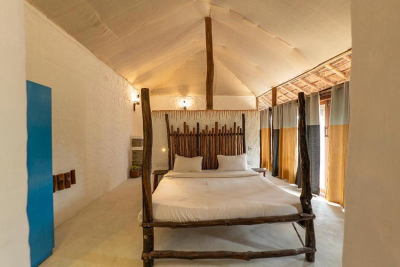 Deshadan Eco Valley Resort - An Eco friendly Mud House, Kanthalloor, India