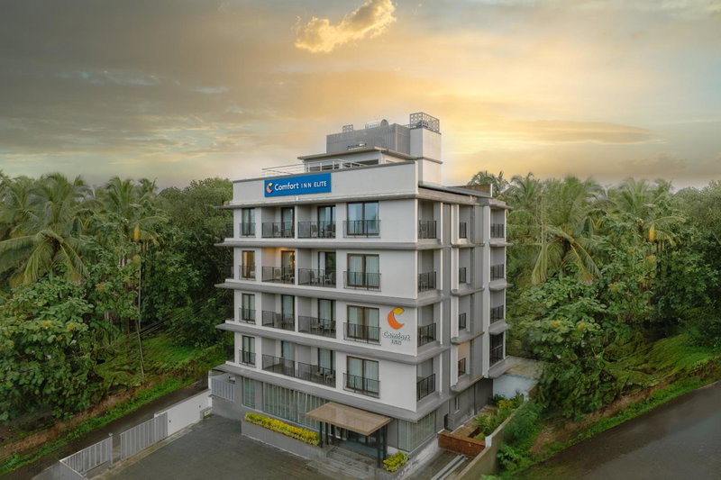 Comfort Inn Elite, Jua, India
