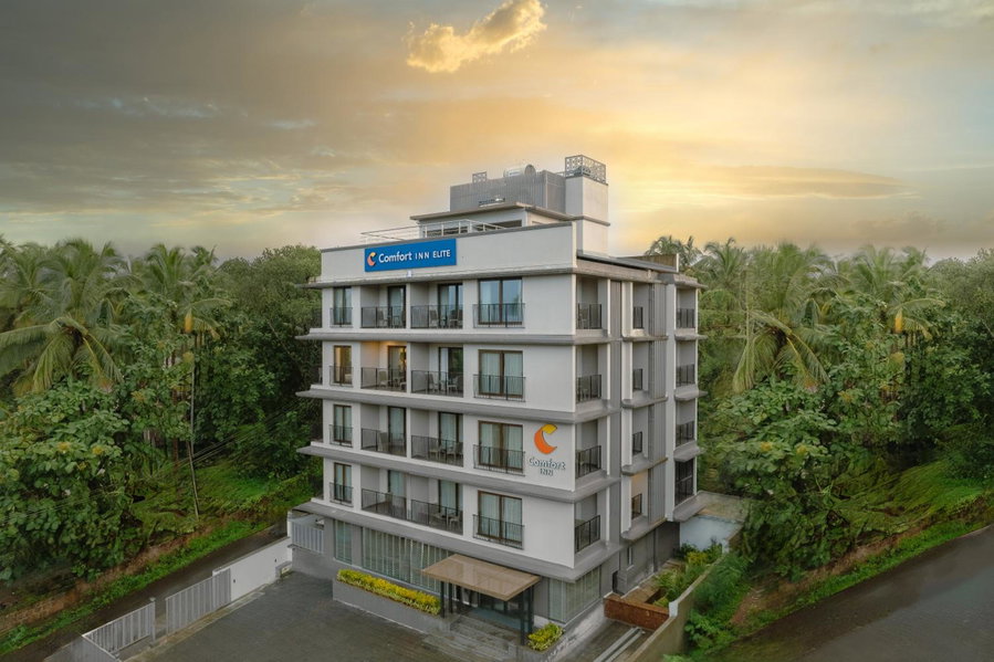 Comfort Inn Elite, Jua, India