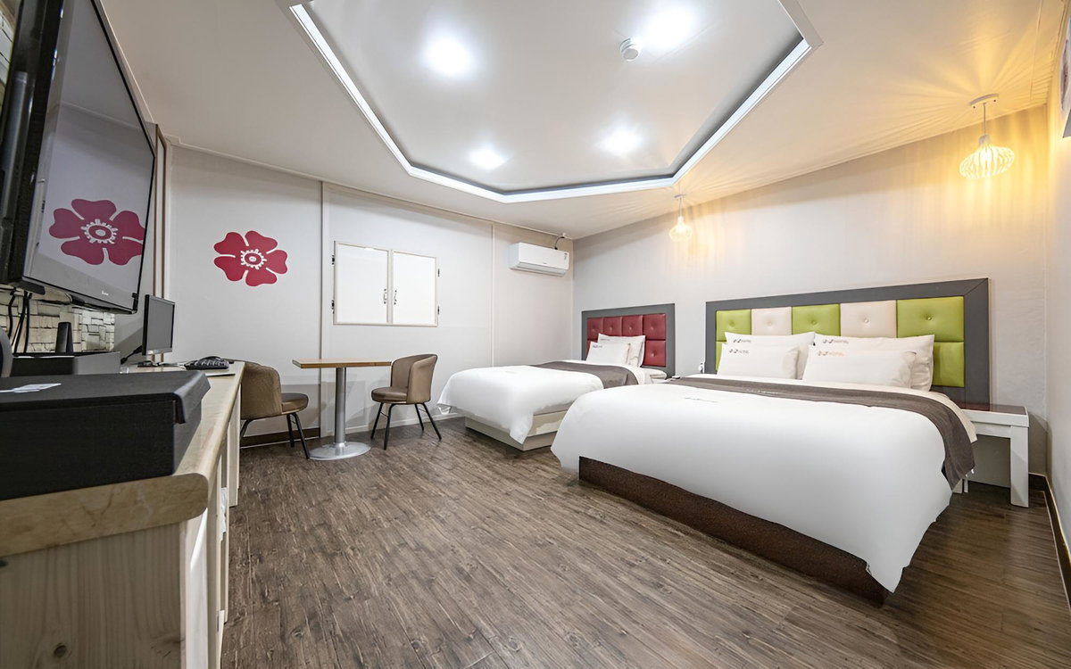 Hotel · Gunsan J, Gunsan
