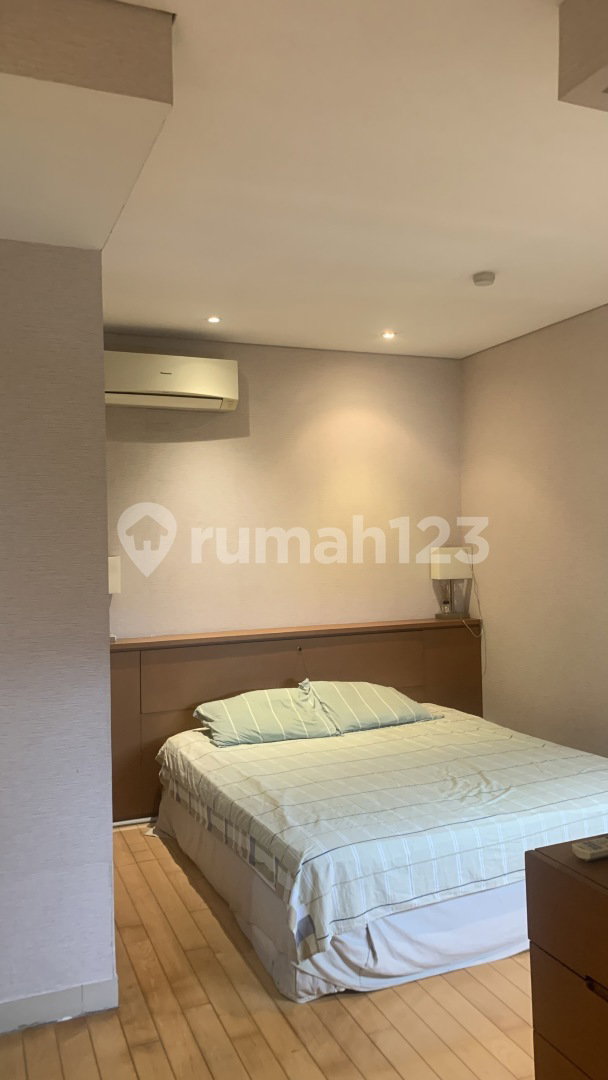 Kuningan Apartment, Indonésie