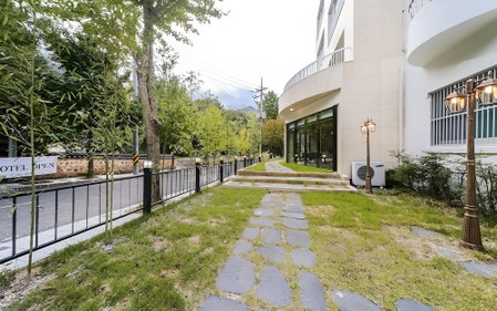 Ulsan Yeongnam Alps The Bamboo Hotel, Ulsan, South Korea