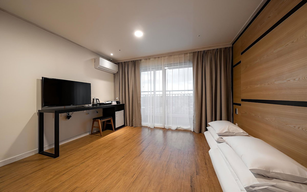 Hotel · Songtan Hotel Corner Inn, Pyeongtaek