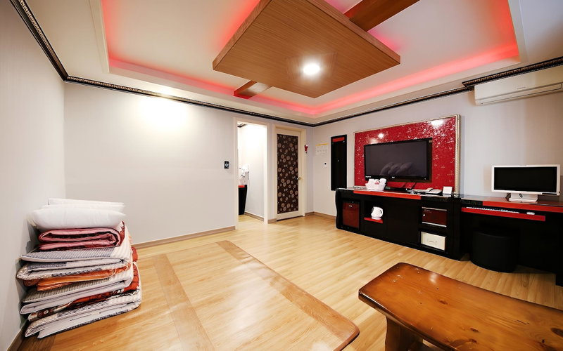 Gwangju Yongbongdong Hotel Agnes, Gwangju, South Korea
