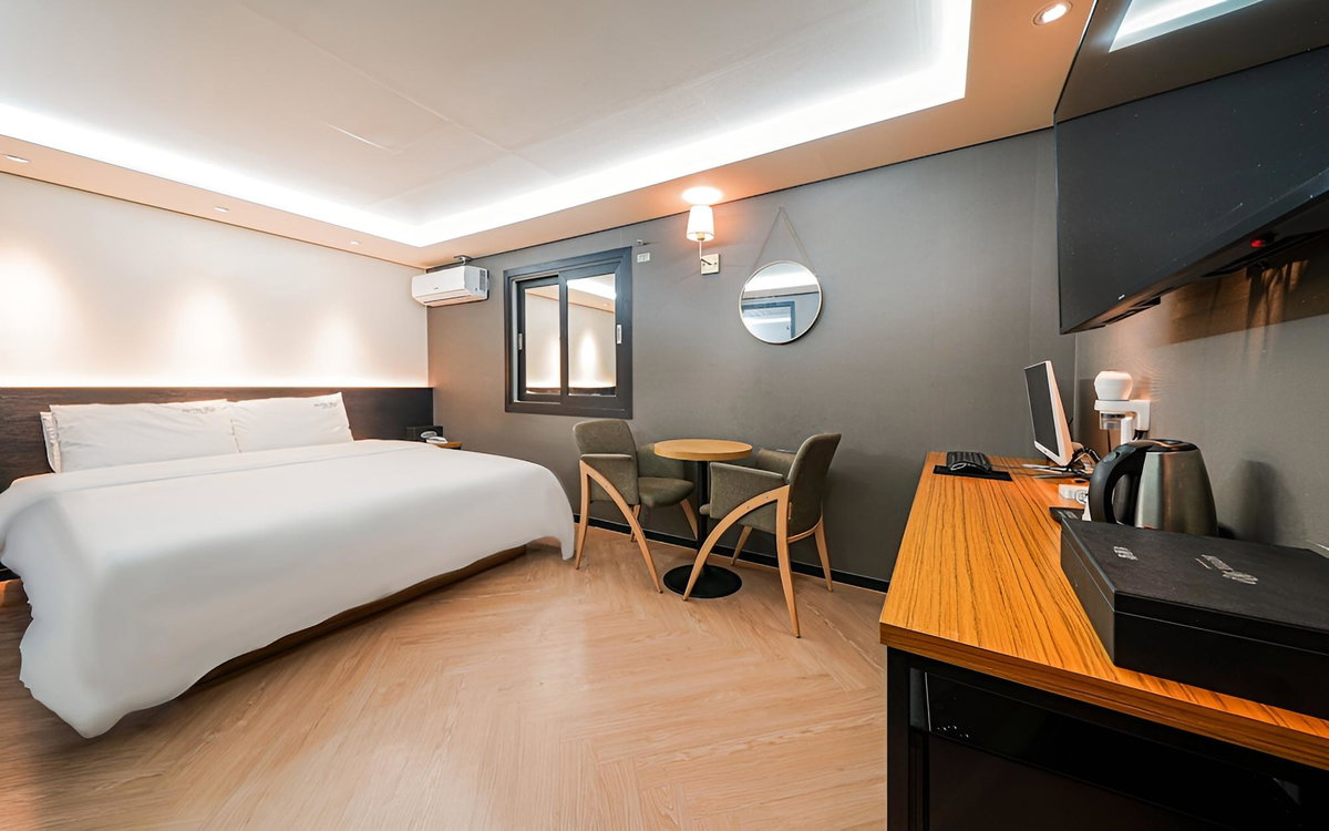 Busan Jaesongdong Hotel ro, South Korea