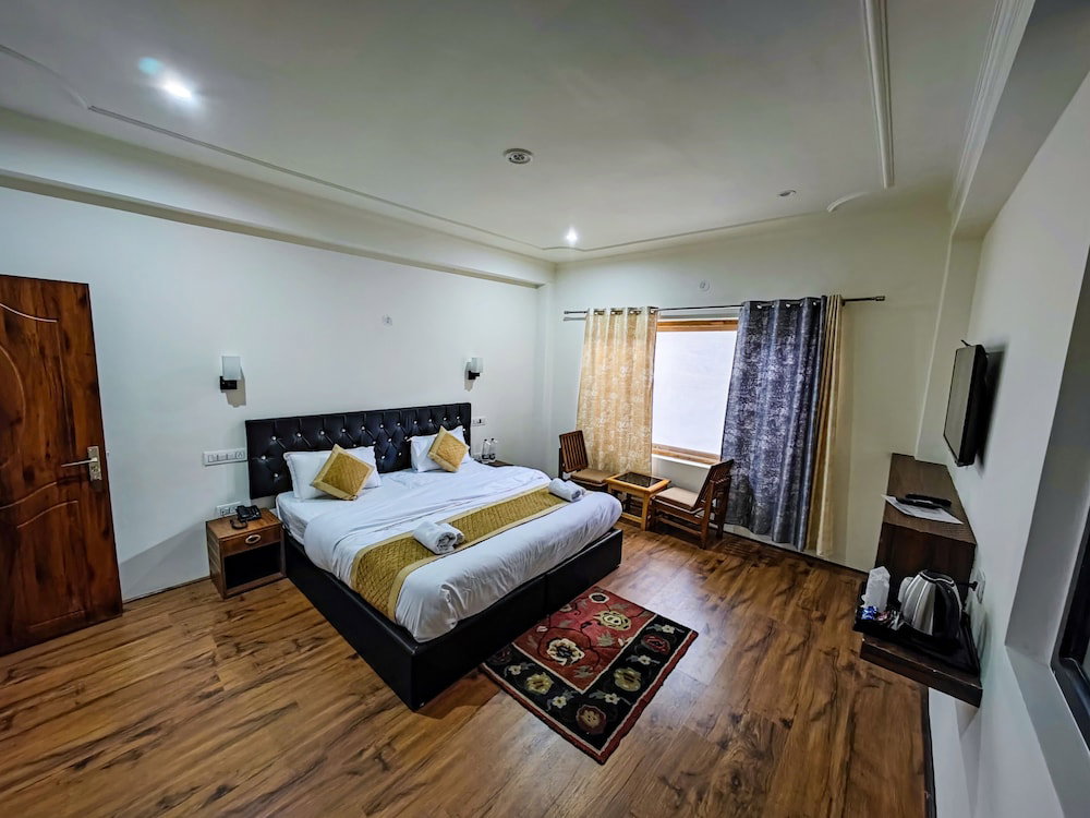 Cheongju Yongam Sloth Hotel, South Korea