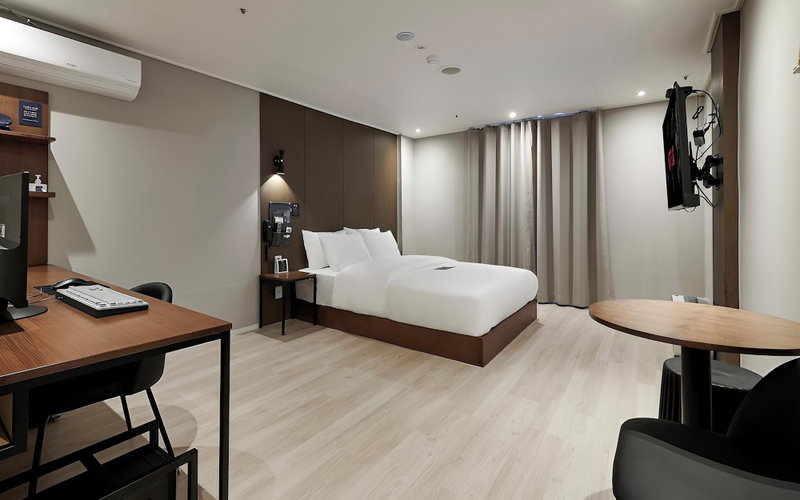 Suwon Yeongtong Just Sleep Hotel, Suwon, South Korea