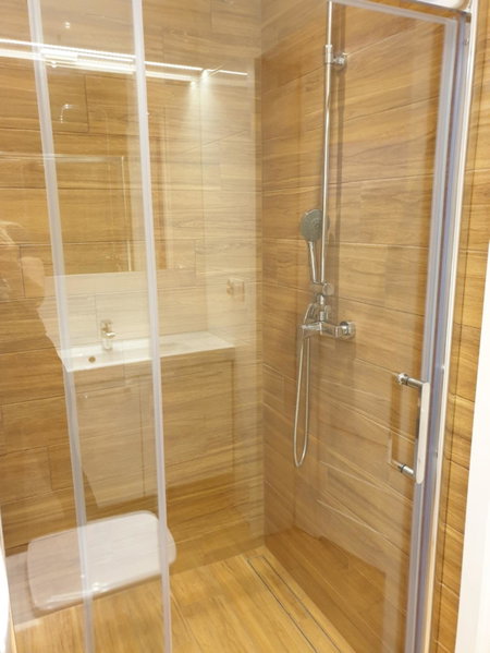 Maly apartament w zieleni blisko jeziora, Środa Wielkopolska, Poland