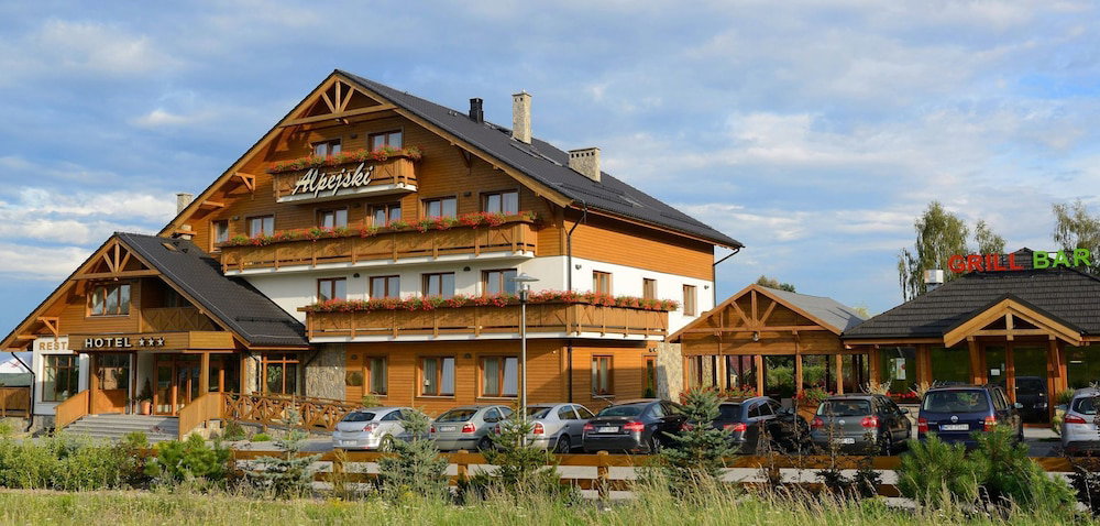 Hotel · Hotel Alpejski, Polanica-Zdroj
