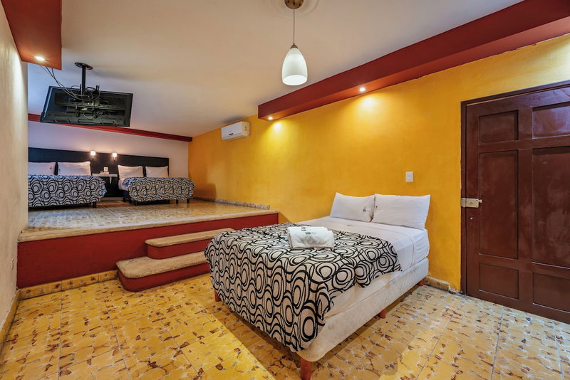 Hotel Santiago Trinidad, Mérida, Mexico