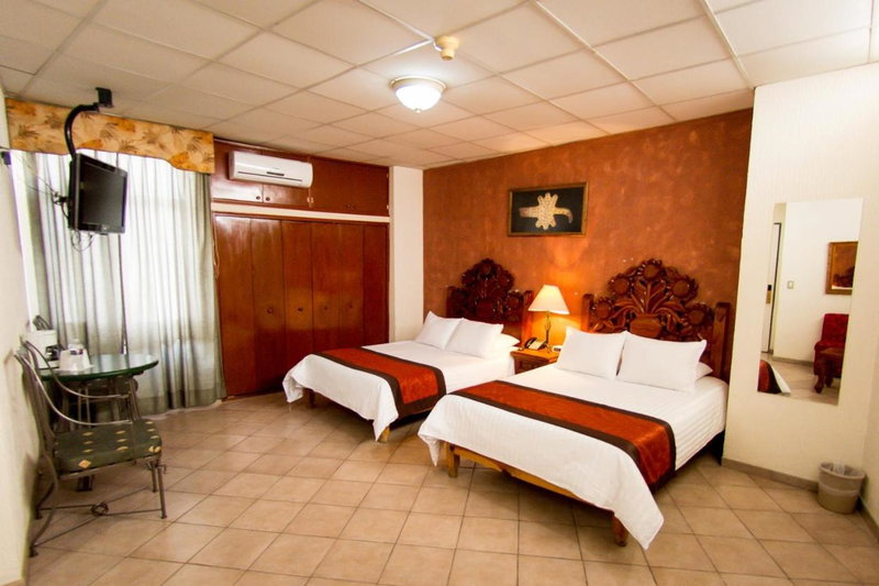 Hotel Real Azteca Boulevard, León, Mexico