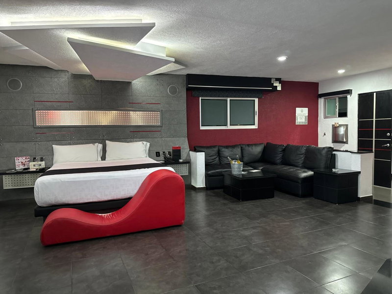 Kuboz Motor Hotel (Motel y Hotel), Guadalajara, Mexico