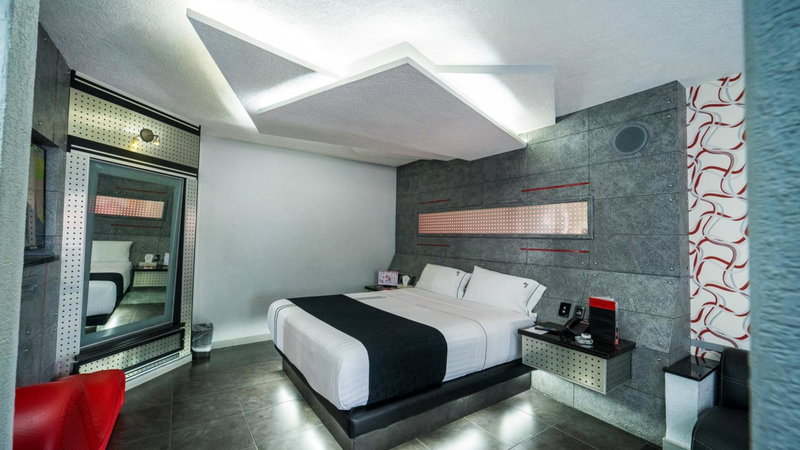 Kuboz Motor Hotel (Motel y Hotel), Guadalajara, Mexico