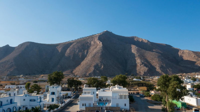 Petra Aqua Villa, Perissa, Greece