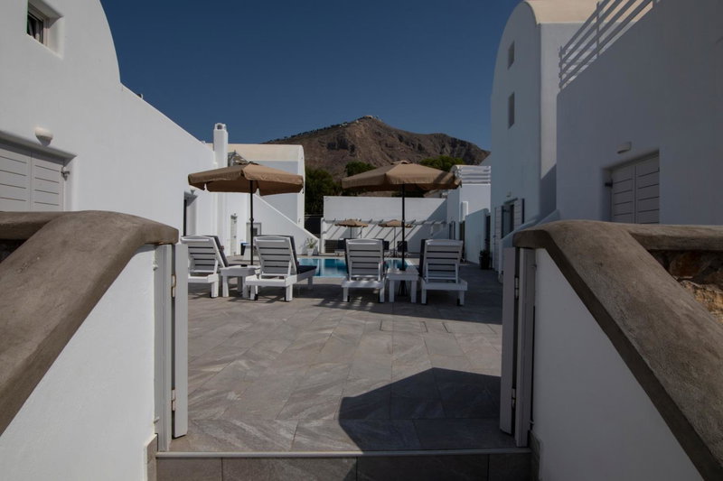 Petra Aqua Villa, Perissa, Greece