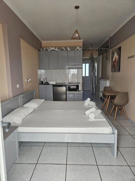 Platsa Apartments, Megas Limnionas, Greece
