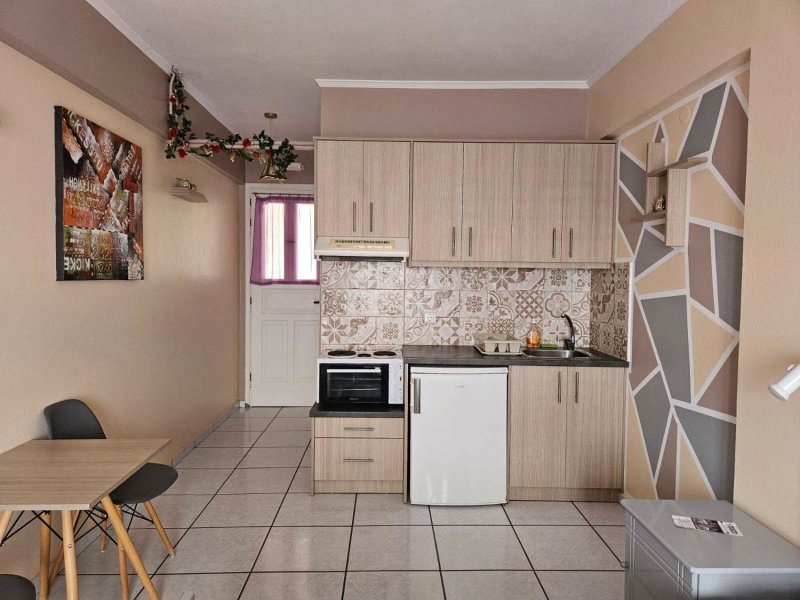 Platsa Apartments, Megas Limnionas, Greece