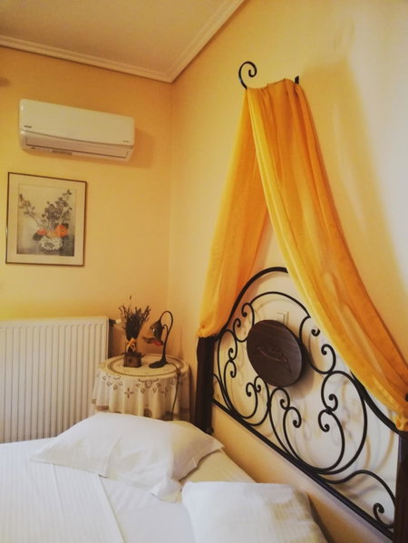 Valentini Guesthouse, Karpenision, Greece
