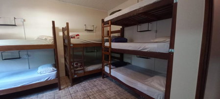 Mahalo Hostel, Abraão, Brazil