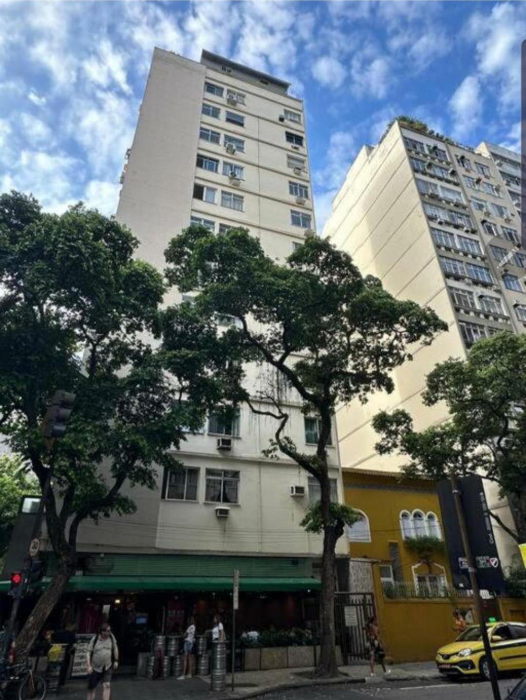 StudioRD Copacabana 250m da praia esquina com a Rua do Copacabana Palace Rodolfo Dantas, Brazil