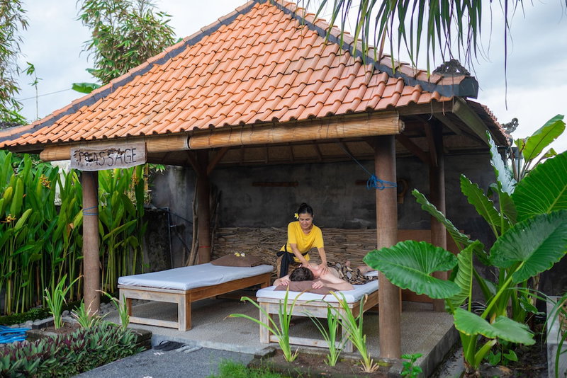 West Break Bali Medewi, Mendoyo, Indonesia