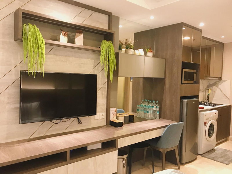 Gold Coast PIK Sea View Apartments by LongeSuites, Jakarta, Indonesia