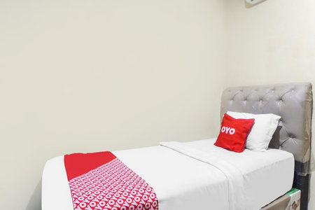 Hotel O Sky Residence Mawar, Sunggal, Indonesia