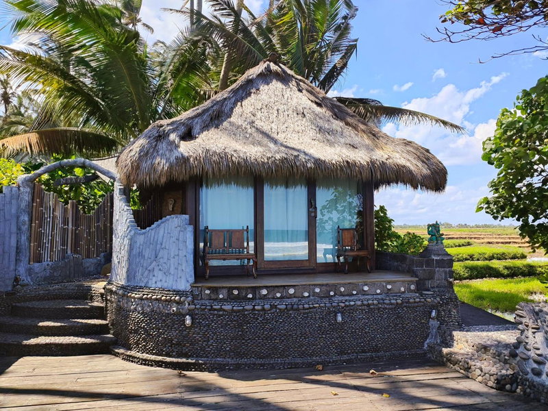 Beachfront Villa Nixie and the Sea Tabanan, Tabanan, Indonesia
