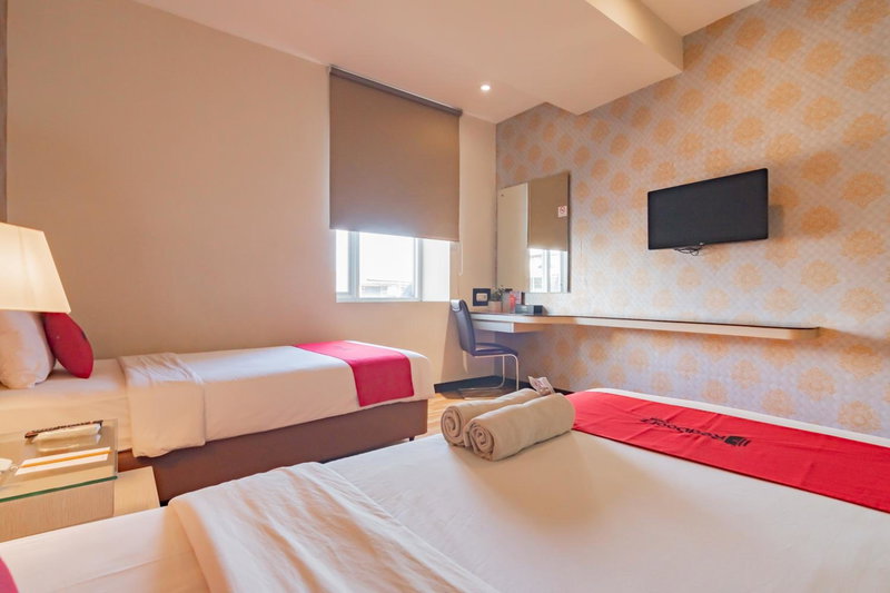 RedDoorz Premium near Bandung Station, Bandung, Indonesia