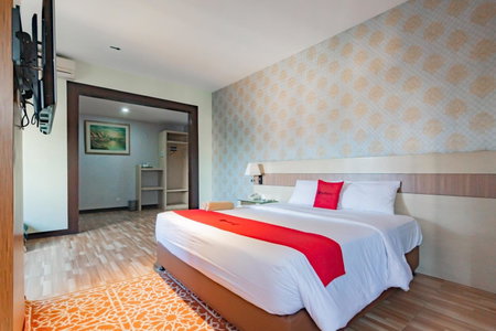 RedDoorz Premium near Bandung Station, Bandung, Indonesia