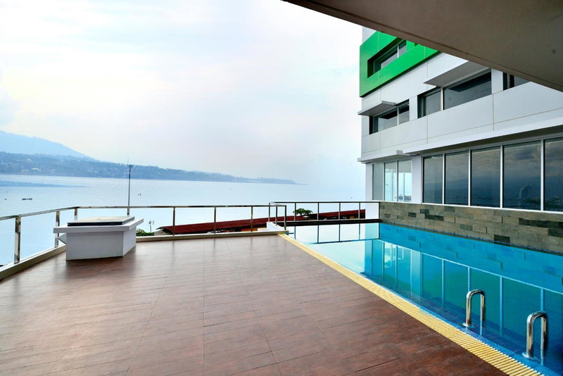 Whiz Prime Hotel Megamas Manado, Manado, Indonesia
