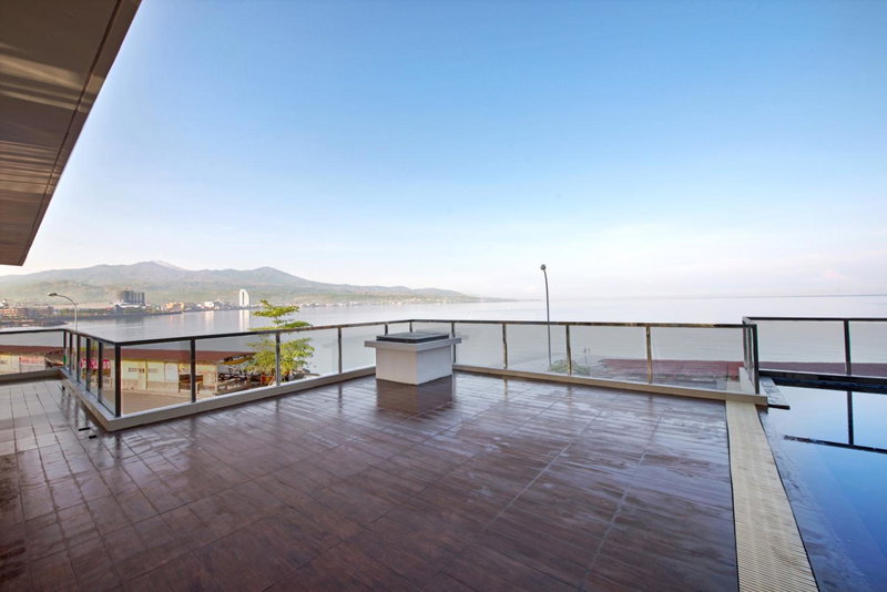 Whiz Prime Hotel Megamas Manado, Manado, Indonesia