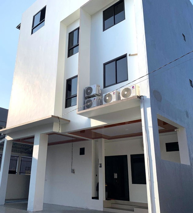 Kusuma Raya Guest House, Srondolwetan, Indonesia