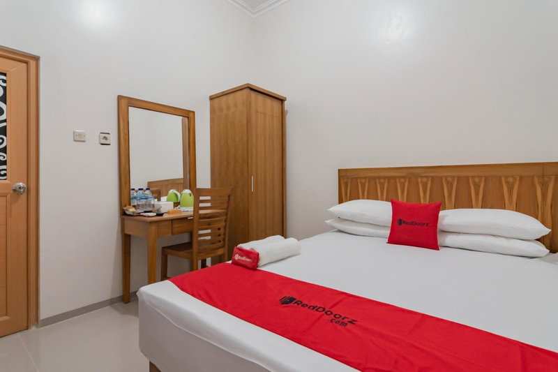 RedDoorz Syariah Plus @ Perintis Guesthouse Tasikmalaya, Tasikmalaya, Indonesia
