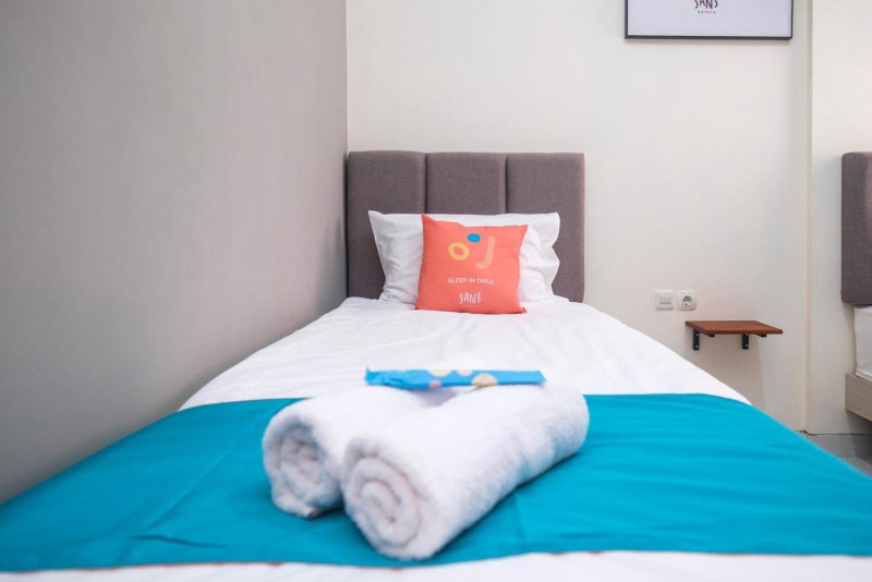 Sans Hotel Fourth Loft Solo, Solo, Indonesia